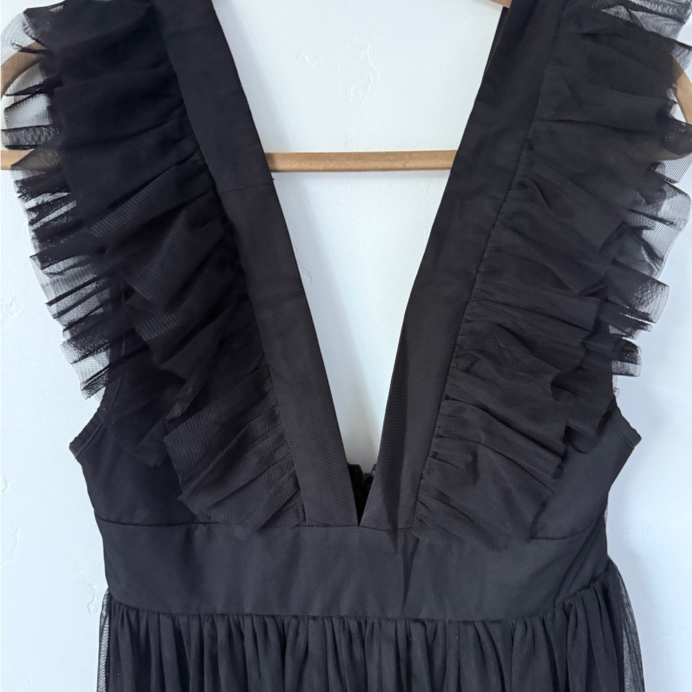 NWT Lulu's Black Maxi Dress with Ruffle Sleeves - Picture 5 of 9
